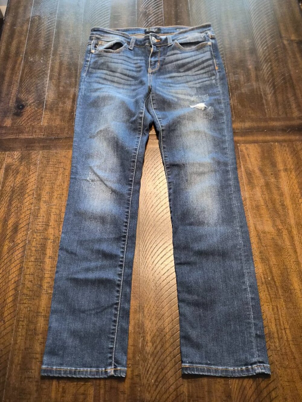 Judy Blue Women's Straight Leg Jeans - Faded Medium Blue Wash